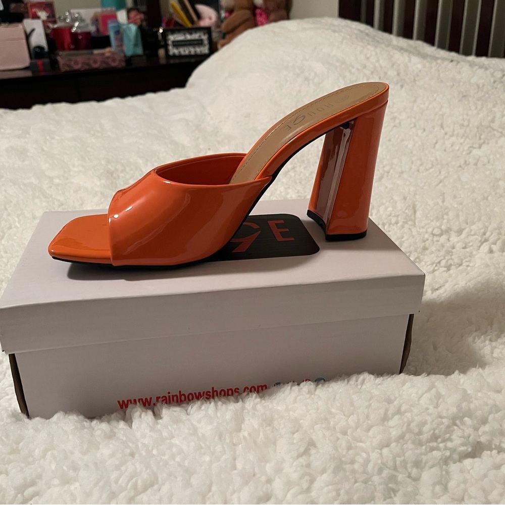 Orange Rouge Patent Kitten Heels